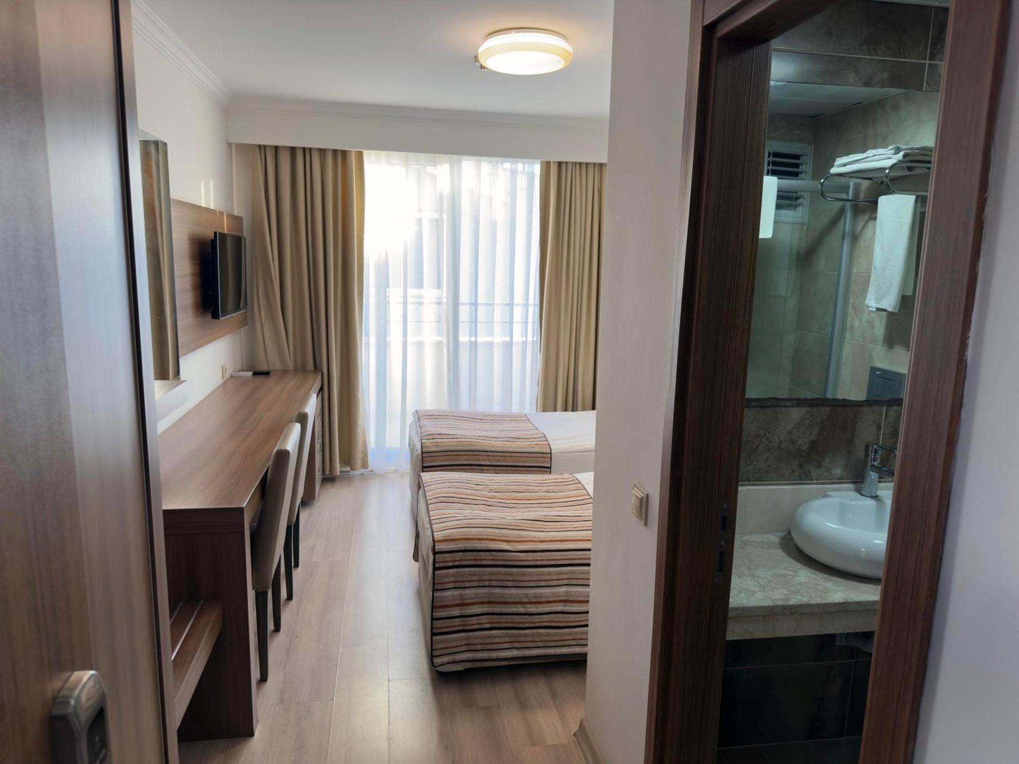 Hotel Mandalin Antalya Exterior photo